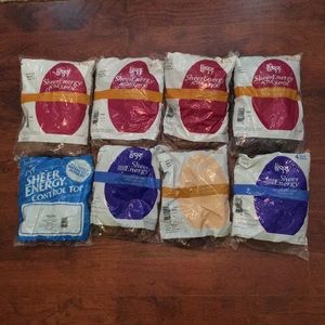 Assorted Legg’s nylons size Q, 32 pair brand NEW
